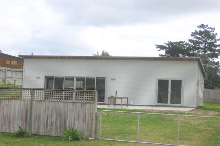 Photo of property in 115 Kowhai Avenue, Matarangi, Whitianga, 3592