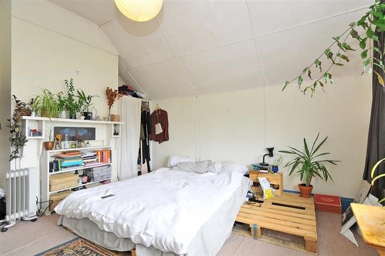 Photo of property in 20 Macdonald Crescent, Te Aro, Wellington, 6011