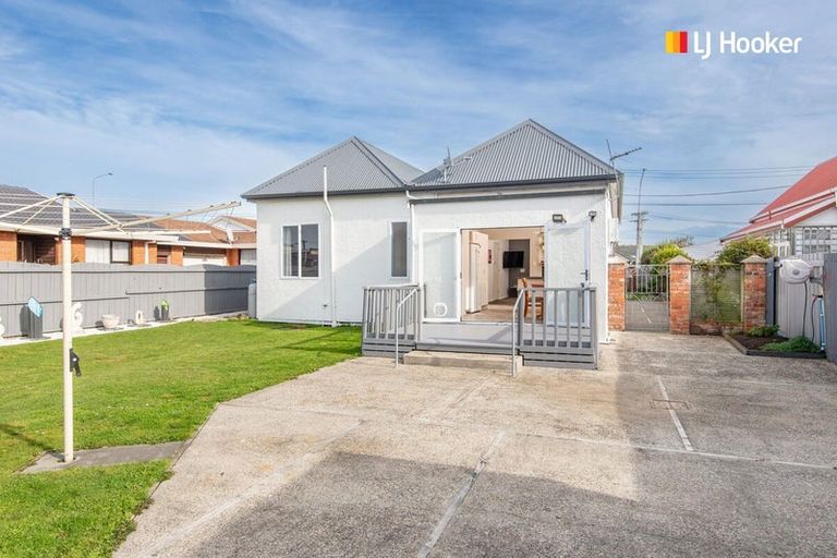 Photo of property in 47 Queens Drive, Saint Kilda, Dunedin, 9012