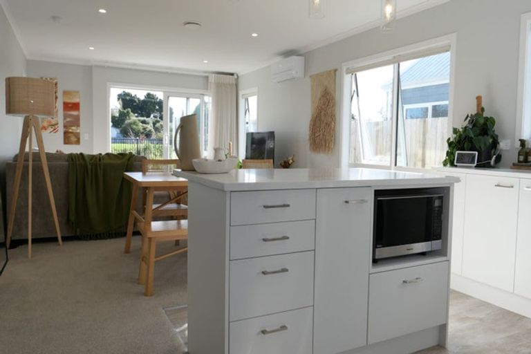 Photo of property in 36 Koru Loop, Paraparaumu, 5032