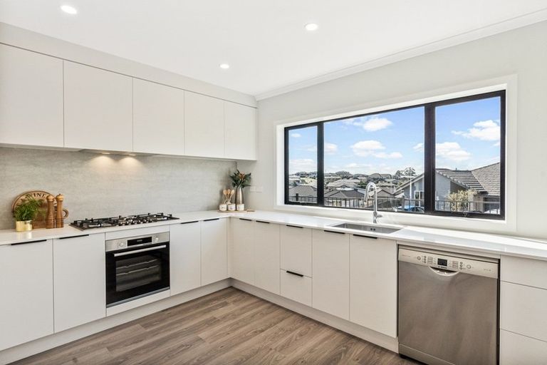 Photo of property in 24 Drower Glen, Flagstaff, Hamilton, 3210