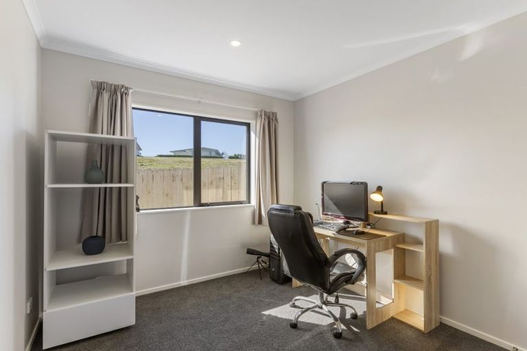 Photo of property in 25 Whale Bay Rise, Gulf Harbour, Whangaparaoa, 0930