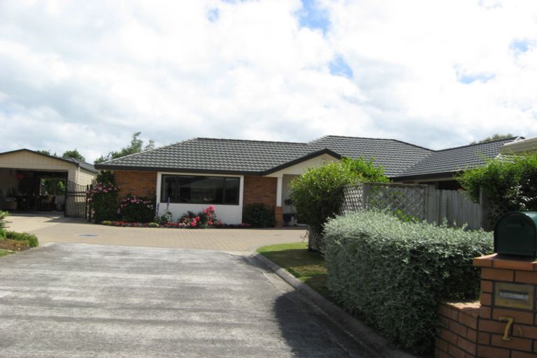Photo of property in 9 Dan Bryant Place, Pukekohe, 2120