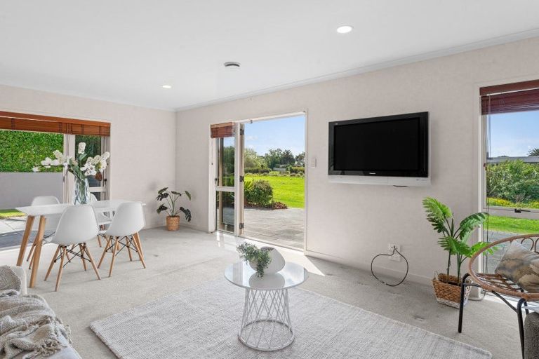 Photo of property in 73 Oriental Parade, Papamoa Beach, Papamoa, 3118