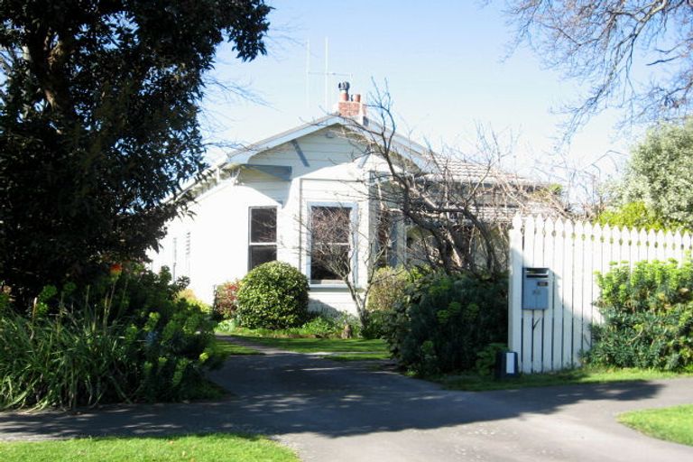 Photo of property in 98 Church Street, West End, Palmerston North, 4412
