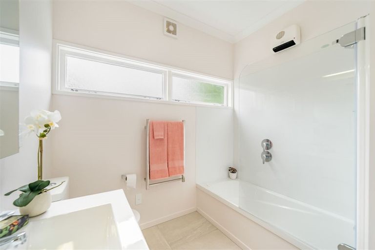 Photo of property in 19a Wairere Road, Belmont, Lower Hutt, 5010