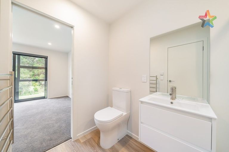 Photo of property in 3/370 Stokes Valley Road, Stokes Valley, Lower Hutt, 5019