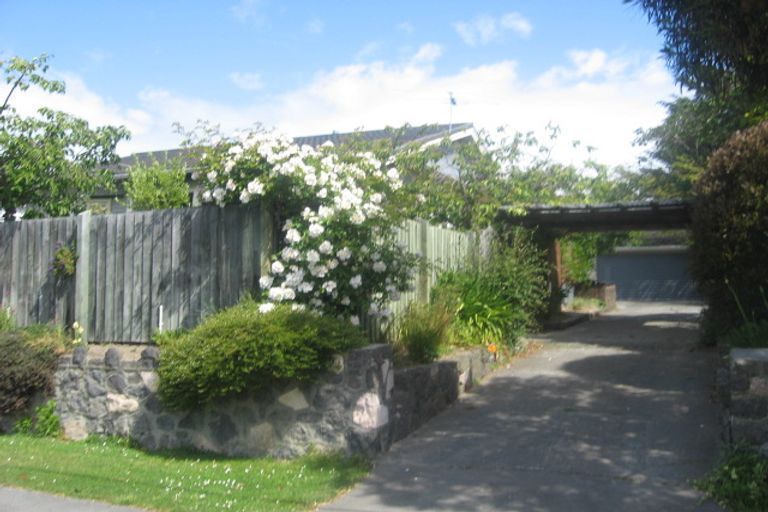 Photo of property in 94 Martin Avenue, Beckenham, Christchurch, 8023