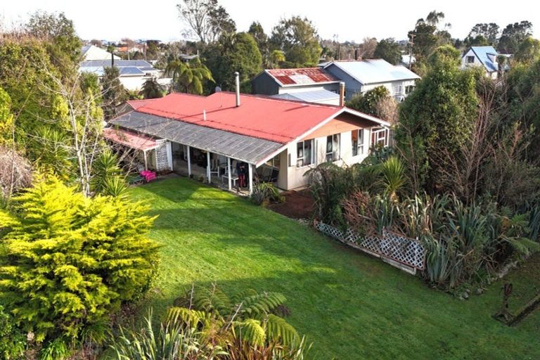 Photo of property in 156 Brougham Street, Westport, 7825