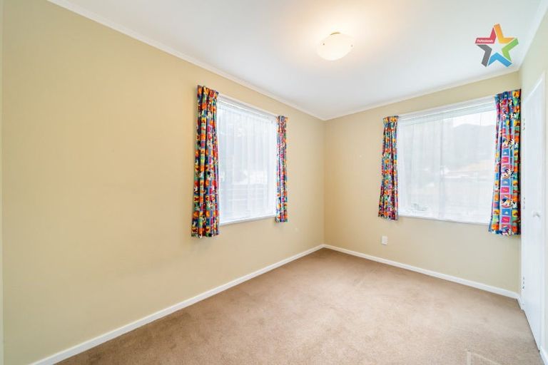 Photo of property in 4 Collett Street, Naenae, Lower Hutt, 5011