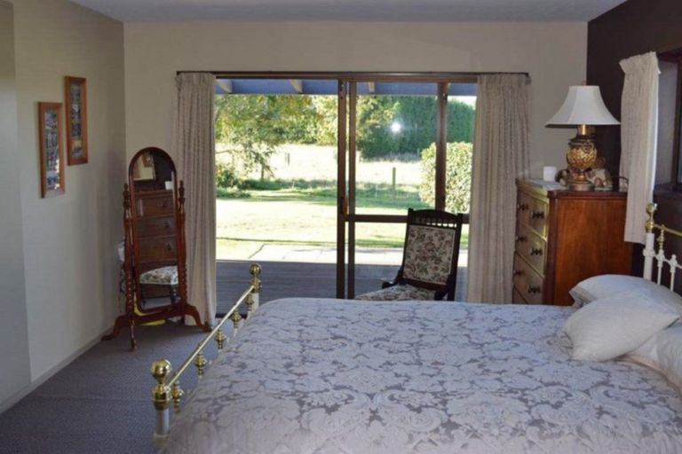 Photo of property in 2084 North Eyre Road, West Eyreton, Rangiora, 7475