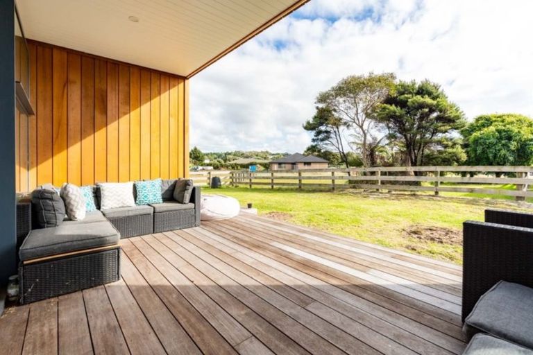 Photo of property in 64a Moir Point Road, Mangawhai Heads, Mangawhai, 0505