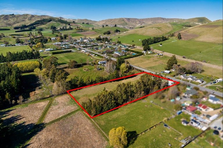 Photo of property in 30 Princes Street, Waikari, 7420
