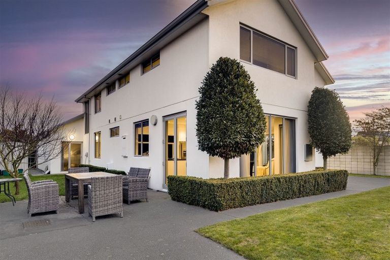 Photo of property in 1 Westpark Drive, Burnside, Christchurch, 8053