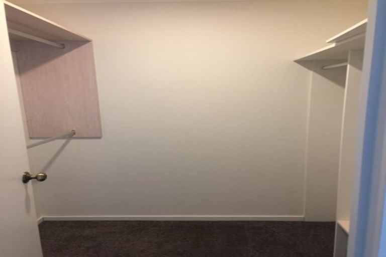 Photo of property in 28 Pukatea Avenue, Albany, Auckland, 0632