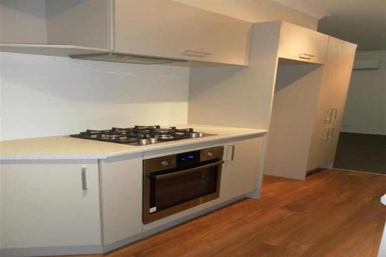 Photo of property in 7 Dorchester Place, Orewa, 0931