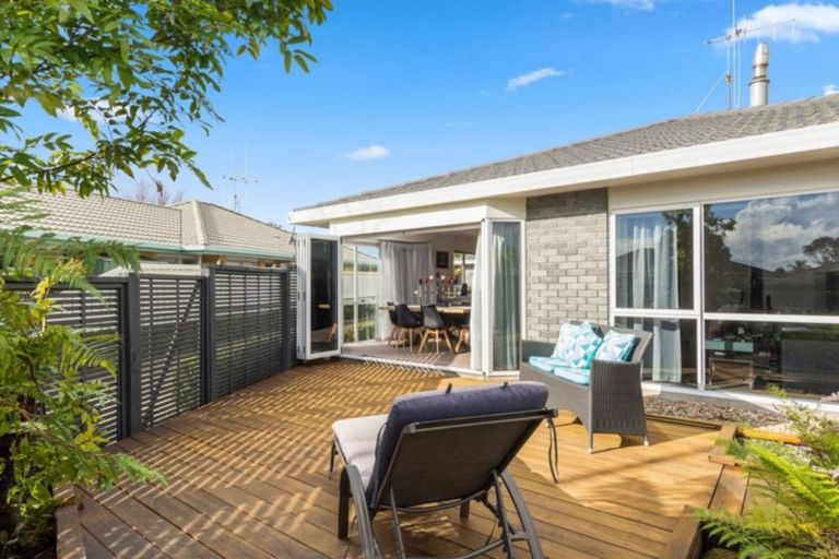 Photo of property in 52 Ocean Crest, Papamoa Beach, Papamoa, 3118