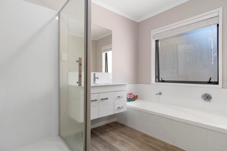 Photo of property in 14 Conniston Way, Pyes Pa, Tauranga, 3112