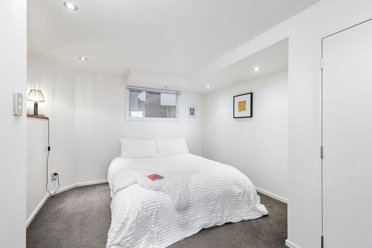 Photo of property in Stadium Garden Flats, 114/107 Thorndon Quay, Pipitea, Wellington, 6011