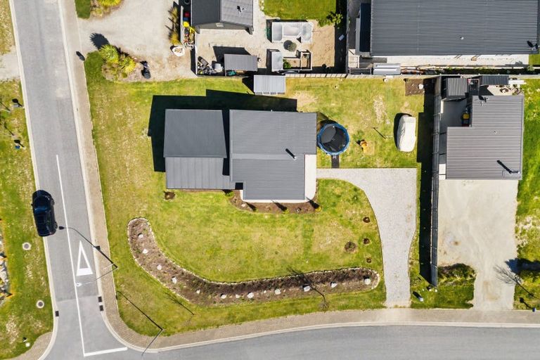 Photo of property in 6 Little Maude Drive, Lake Hawea, Wanaka, 9382