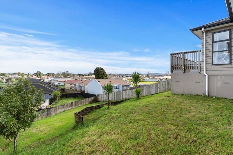 Photo of property in 173 Keri Vista Rise, Papakura, 2110