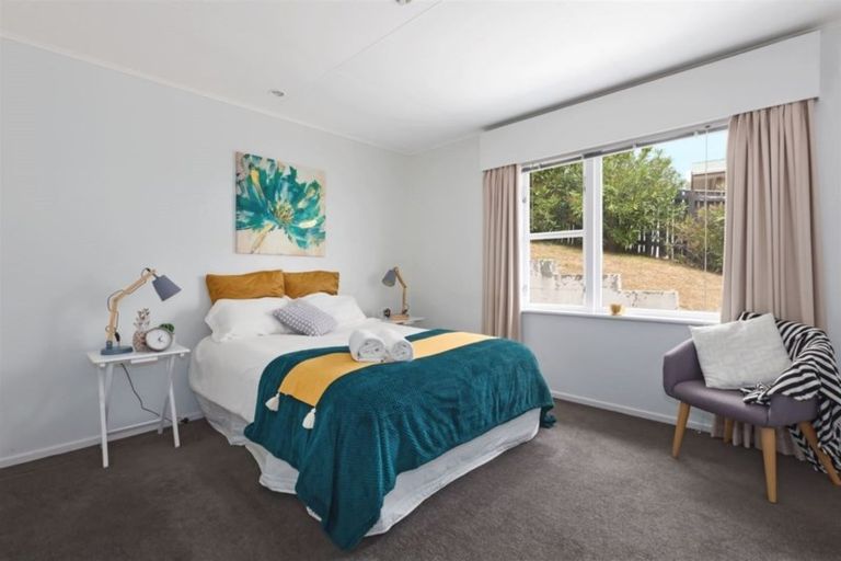 Photo of property in 129 Conclusion Street, Ascot Park, Porirua, 5024