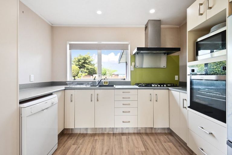 Photo of property in 34 Macmurdo Avenue, Glenview, Hamilton, 3206