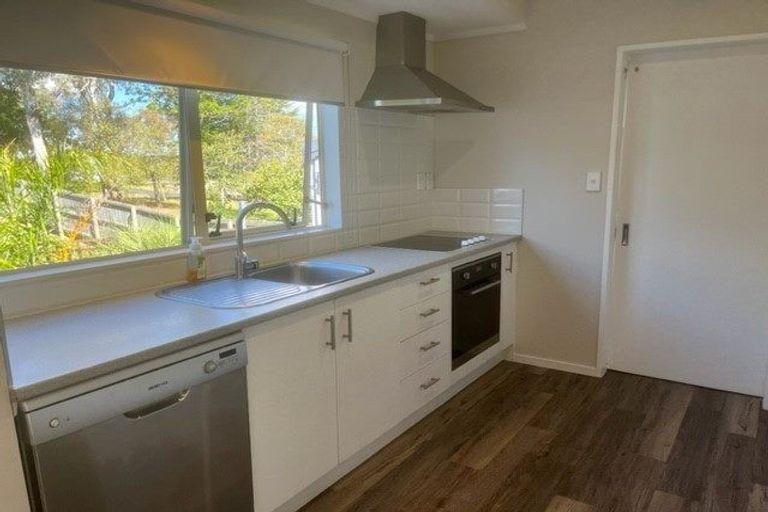 Photo of property in 109a Gossamer Drive, Pakuranga Heights, Auckland, 2010