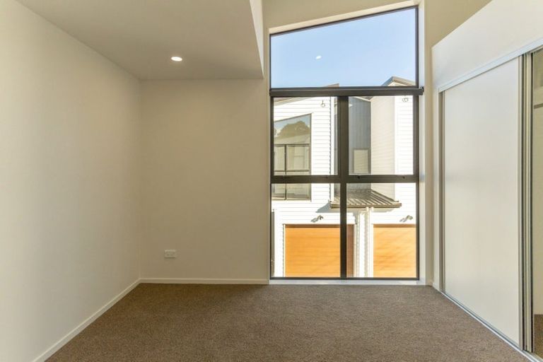 Photo of property in 10 Rangimarie Close, Opaheke, Papakura, 2113