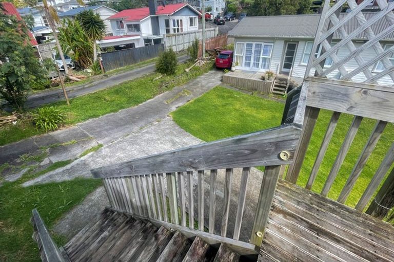 Photo of property in 1/23a Tomo Street, New Lynn, Auckland, 0600