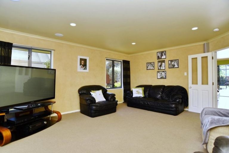 Photo of property in 17 Styx River Place, Spencerville, Christchurch, 8083