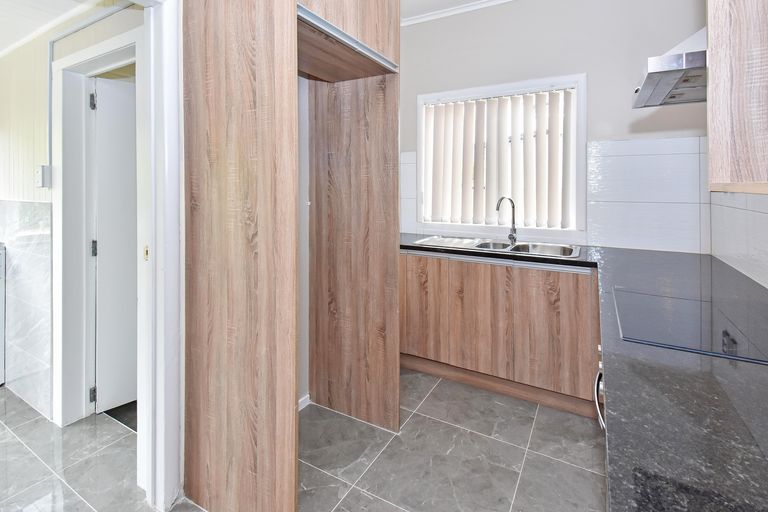 Photo of property in 79c Russell Road, Manurewa, Auckland, 2102