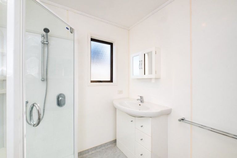 Photo of property in 71 The Esplanade, Westshore, Napier, 4110