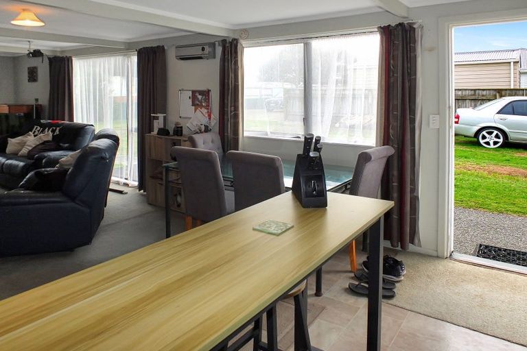 Photo of property in 18a Roore Street, Foxton Beach, Foxton, 4815