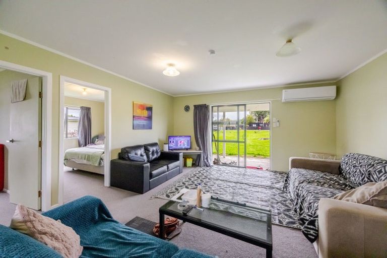 Photo of property in 19 Dundas Street, Porangahau, 4293