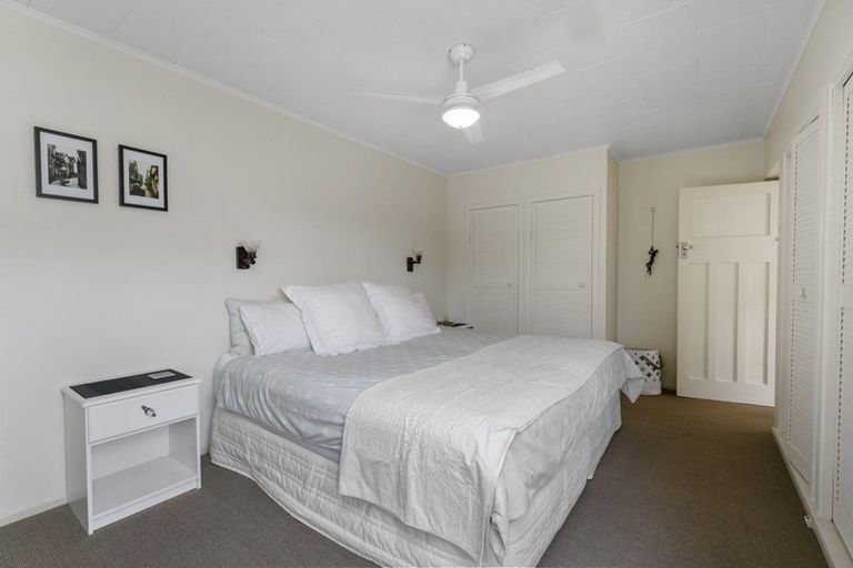 Photo of property in 4 Titoki Road, Waikanae Beach, Waikanae, 5036
