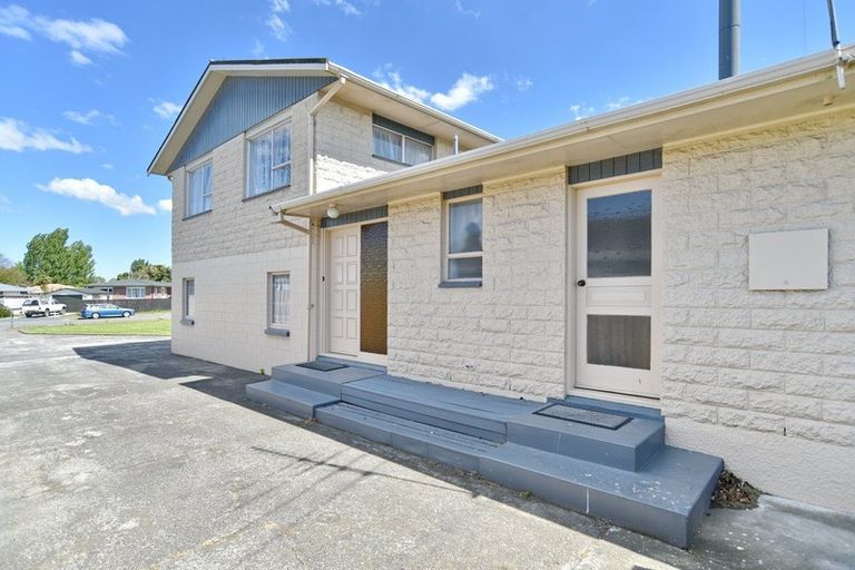Photo of property in 55 Winters Road, Redwood, Christchurch, 8051