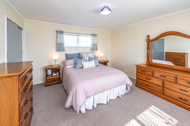 Photo of property in 12 Akepiro Place, Tawhero, Whanganui, 4501