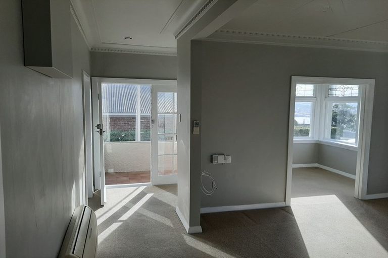 Photo of property in 118 Larnach Road, Vauxhall, Dunedin, 9013