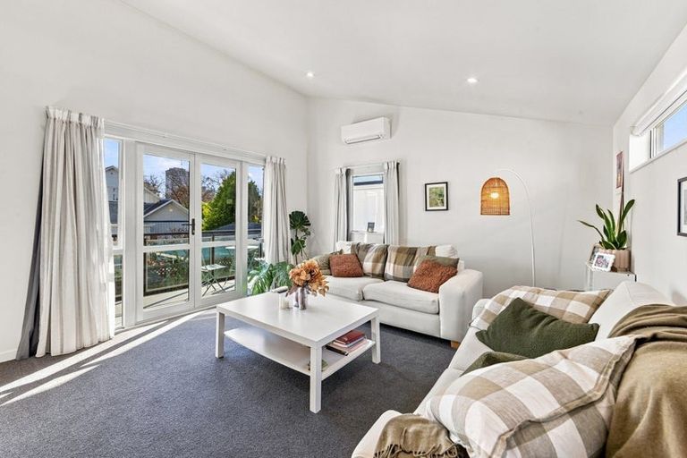 Photo of property in 11/12 Latimer Square, Christchurch Central, Christchurch, 8011