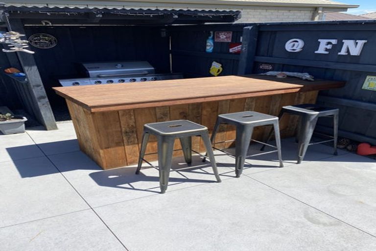 Photo of property in 48 Tahuna Street, Pegasus, 7612