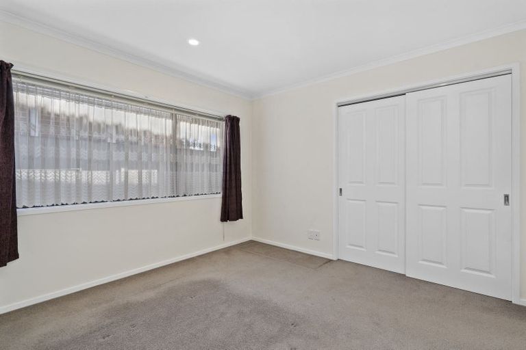 Photo of property in 2/32 Gibbons Street, Upper Hutt Central, Upper Hutt, 5018