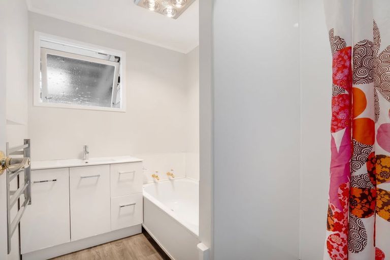 Photo of property in 14 Beryl Place, Pukehangi, Rotorua, 3015