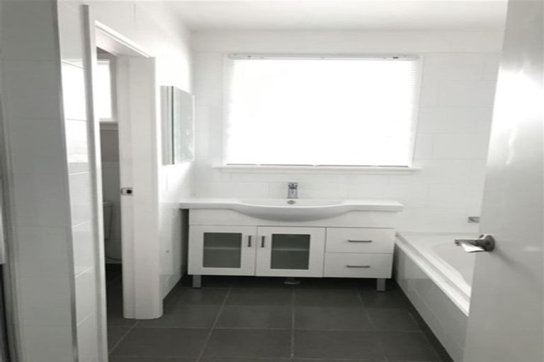 Photo of property in 28 Maple Street, Bishopdale, Christchurch, 8053