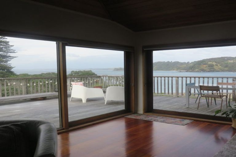 Photo of property in 58 Grand View Road, Leigh, 0985