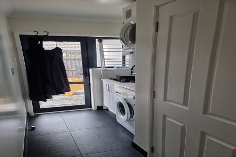 Photo of property in 18 Puhara Avenue, Parklands, Christchurch, 8083