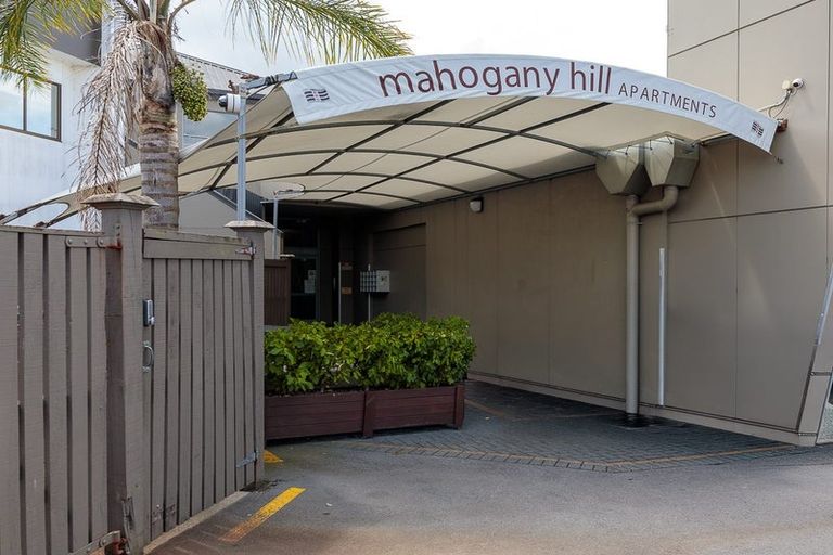Photo of property in 6/5 Massey Avenue, Pukekohe, 2120