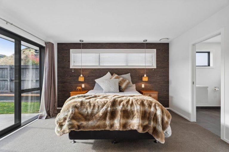 Photo of property in 1 Ashenhurst Way, Lower Shotover, Queenstown, 9304