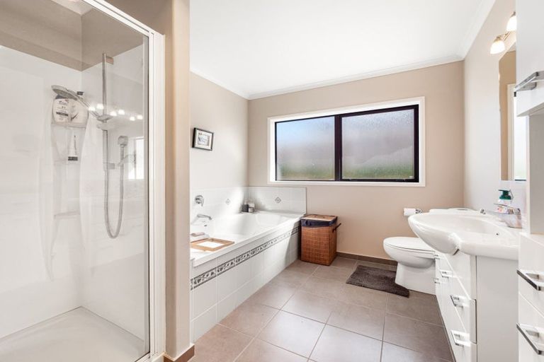 Photo of property in 7 Dowman Place, Te Puke, 3119