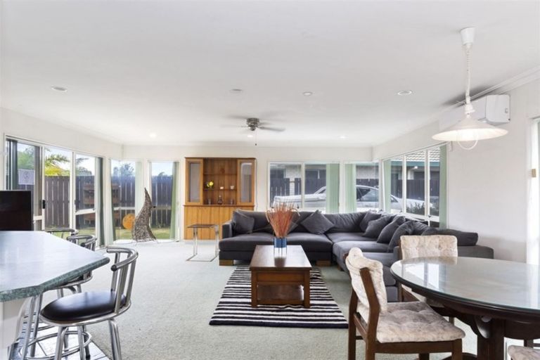 Photo of property in 38 Haven Grove, Papamoa Beach, Papamoa, 3118